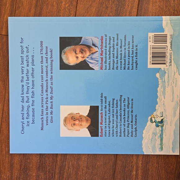 ROBERT MUNSCH BOOK LOT - Picture 13 of 16